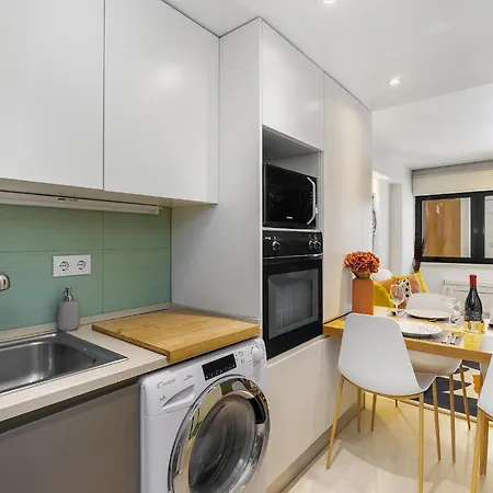 Whome Campo De Ourique 1br Duplex With Ac *