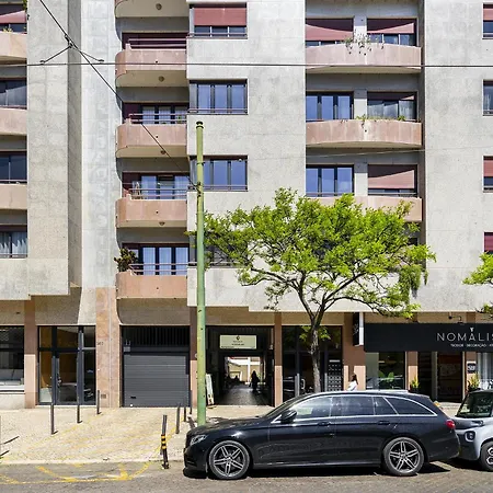 Whome Campo De Ourique 1br Duplex With Ac Appartamento Lisbona
